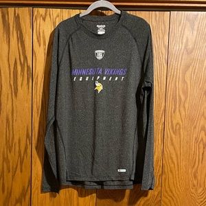 Minnesota Vikings long sleeve shirt-medium
